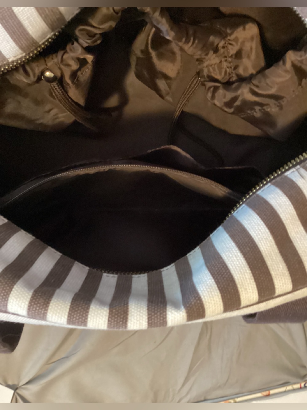 Heni Bendel brown and white Weekender duffle bag - Picture 7 of 9